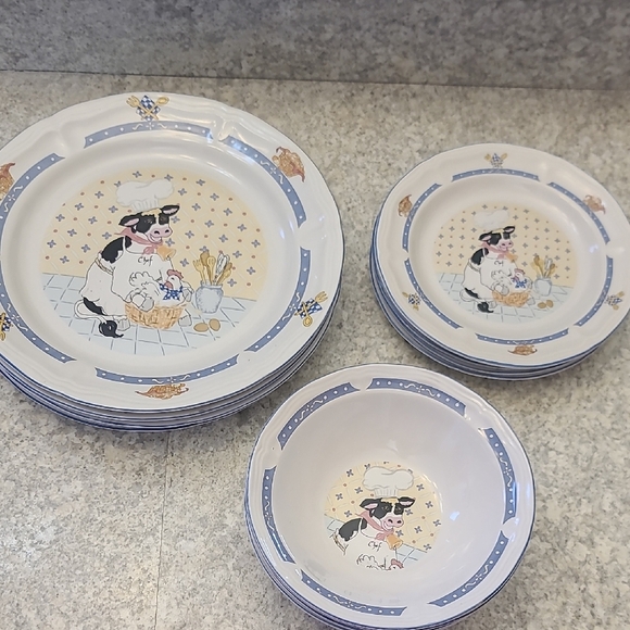 Charming Cow Chef Dinnerware Set Service For 4 - Picture 1 of 8